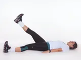 Imagem 1 de 3: Abdominal - flexão e extensão do quadril c/ 1 perna suspensa 90º