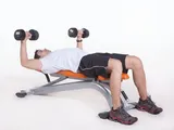 Imagem 2 de 2: Supino reto c/ halter